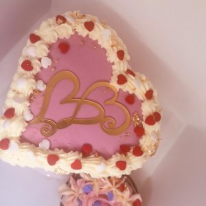 4 inch Heart Shaped Cake & Cupcake